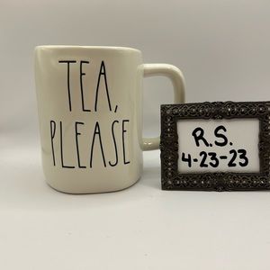 Rae Dunn “Tea, Please” mug.